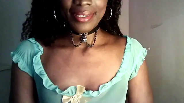 Snapshot of Chatdoll2 chatting on October 2025 05:04:02 PM Chatdoll2 online show from October 2025 05:04:02 PM