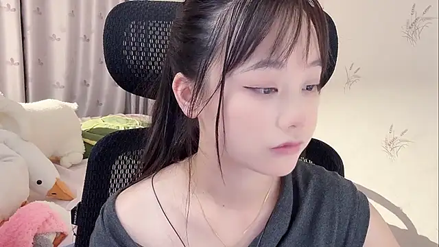 puppy-999 online show from May 2026 12:12:01 PM