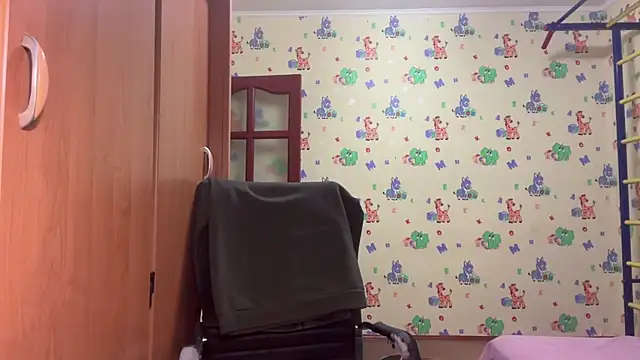 chiraq1945 online show from December 2025 07:10:01 PM