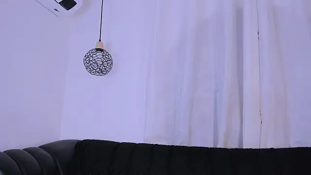 Akira Hime online show from October 2025 02:43:02 AM