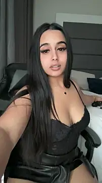 LilMisIndianx online show from May 2026 11:09:02 AM