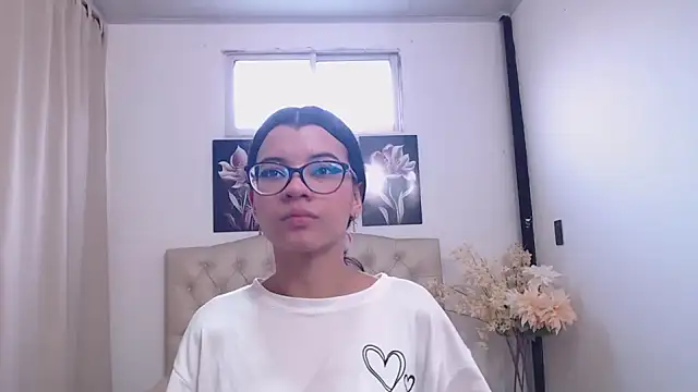 pinky f00x online show from September 2025 08:53:02 PM