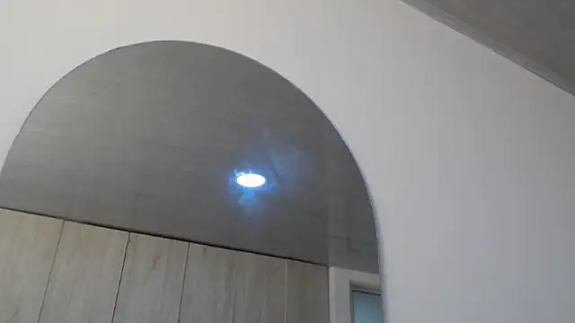 pinky f00x online show from November 2025 08:00:01 PM