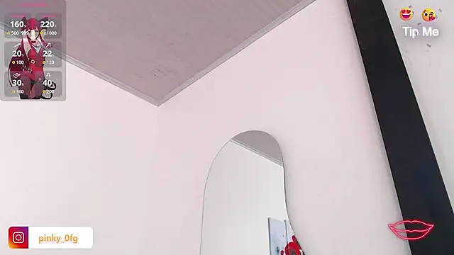 pinky f00x online show from November 2025 08:31:01 PM