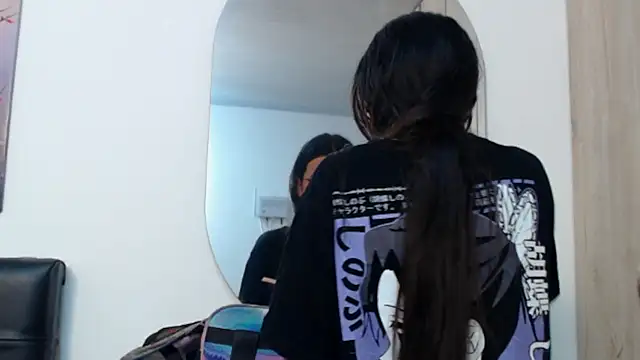 pinky f00x online show from November 2025 07:02:02 PM