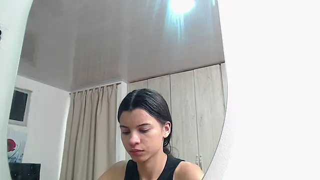 Snapshot of pinky_f00x chatting on May 2026 07:29:01 PM pinky f00x online show from May 2026 07:29:01 PM