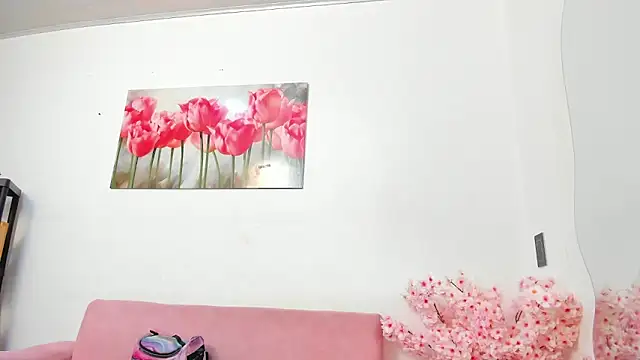 Snapshot of pinky_f00x chatting on June 2026 07:38:02 PM pinky f00x online show from June 2026 07:38:02 PM