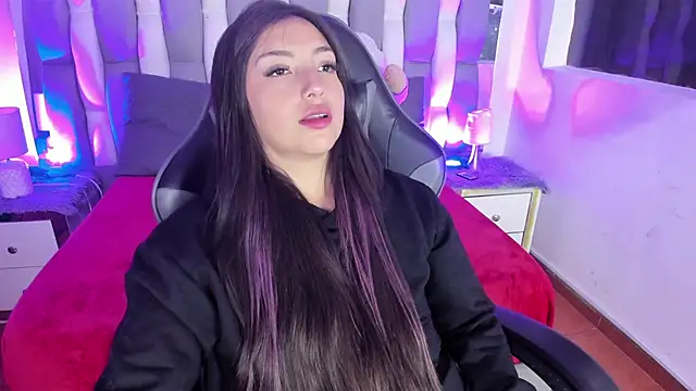 Adaara Rey online show from October 2025 06:30:01 PM