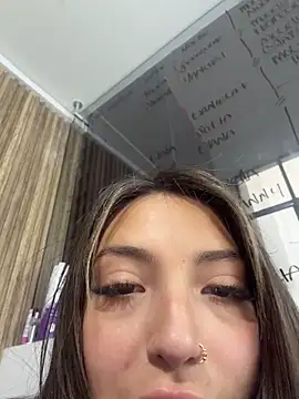 Adaara Rey online show from February 2026 08:32:01 PM