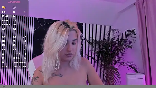 daisyblushh online show from November 2025 07:37:01 PM