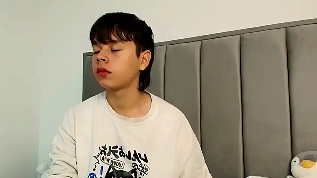 nico leroy online show from September 2025 01:12:02 PM