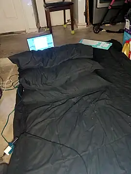 Snapshot of Thickkemzz41 chatting on November 2025 12:53:01 AM Thickkemzz41 online show from November 2025 12:53:01 AM