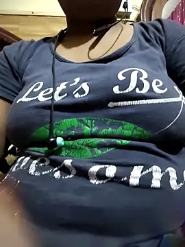 Cute Amiya online show from October 2025 04:42:01 PM