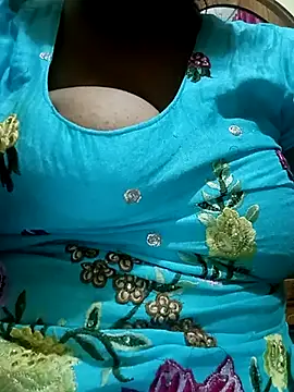 Cute Amiya online show from November 2025 11:38:01 PM