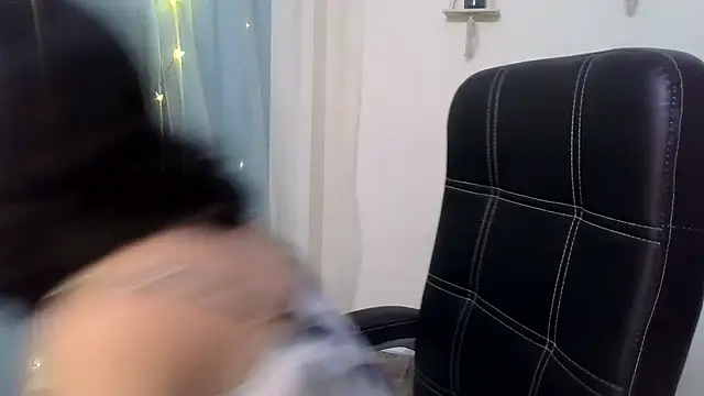 Karan Ash online show from November 2025 06:16:02 AM