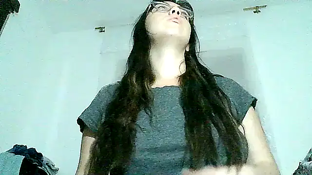 lareinalareinadelanal online show from October 2025 12:24:02 PM