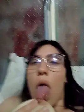 lareinalareinadelanal online show from November 2025 11:25:02 PM