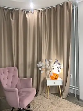 Naomi   Rias online show from October 2025 01:06:02 AM