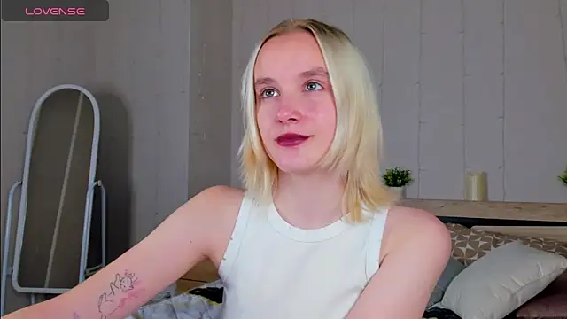 Carolin Miller online show from September 2025 08:27:02 AM