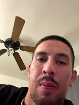 Snapshot of himNIGuys chatting on November 2025 03:38:02 AM himNIGuys online show from November 2025 03:38:02 AM