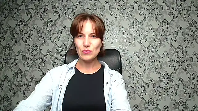 Kelly Kisss online show from October 2025 03:58:01 PM