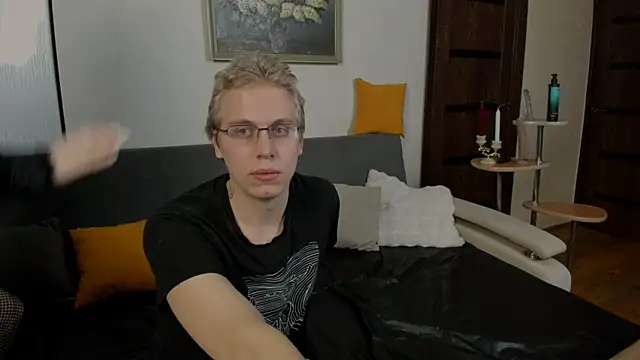 SammySccott online show from November 2025 10:15:01 AM