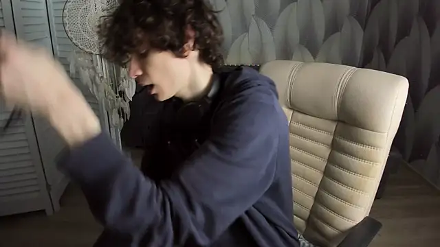 Edvard Blare online show from September 2025 05:34:02 PM