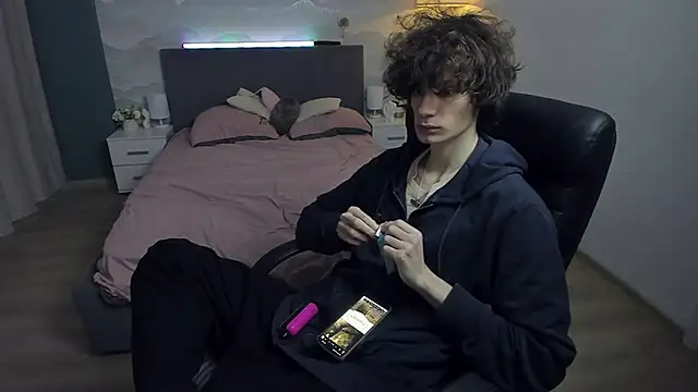 Edvard Blare online show from October 2025 01:19:01 PM