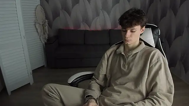 Edvard Blare online show from November 2025 08:51:01 PM