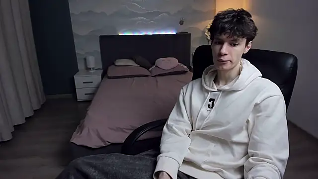 Edvard Blare online show from November 2025 02:39:02 PM