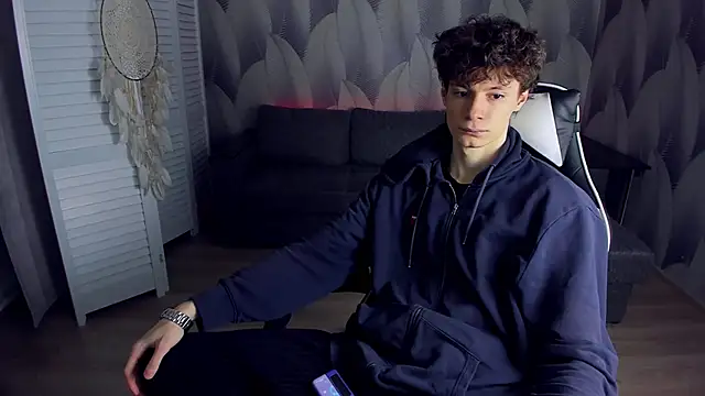 Edvard Blare online show from November 2025 01:33:02 PM