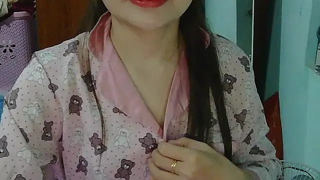 Uhem112 online show from October 2025 01:02:02 PM