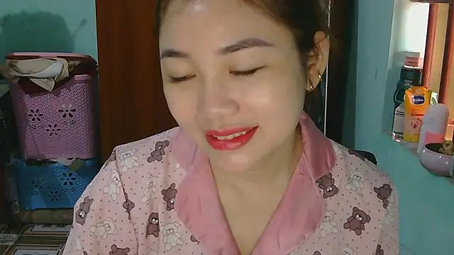 Uhem112 online show from October 2025 01:07:02 AM