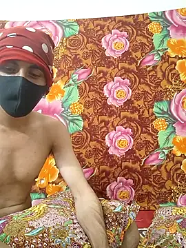 Seducing couple online show from September 2025 09:25:01 PM