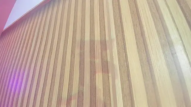 violet taylor  online show from November 2025 02:23:01 AM