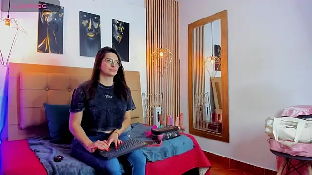  samanthaa foxx online show from November 2025 10:49:01 AM