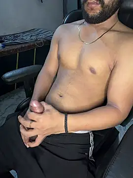 Kartikkartik8595 online show from July 2026 10:53:02 PM