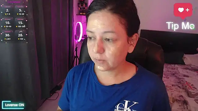 Abbyjoness21 online show from November 2025 10:16:01 AM