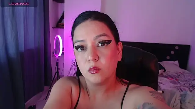 Abbyjoness21 online show from December 2025 06:38:02 PM