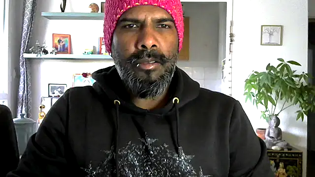 frenchblackc31 online show from May 2026 07:36:02 AM
