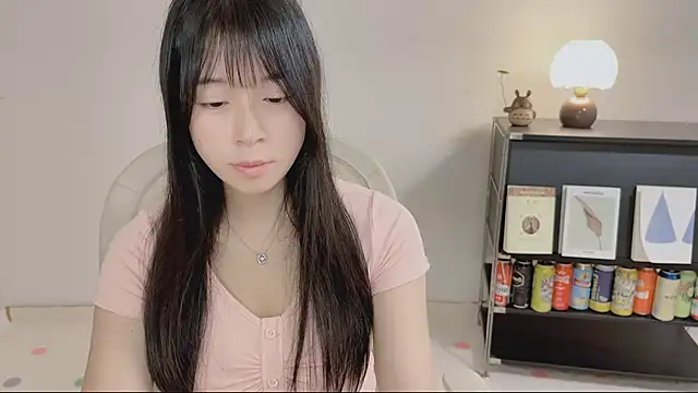 Snapshot of Onechestnut chatting on May 2026 05:05:01 AM Onechestnut online show from May 2026 05:05:01 AM