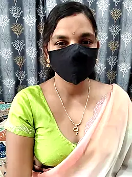Snapshot of Lalitha-1995 chatting on July 2026 05:57:01 AM Lalitha-1995 online show from July 2026 05:57:01 AM