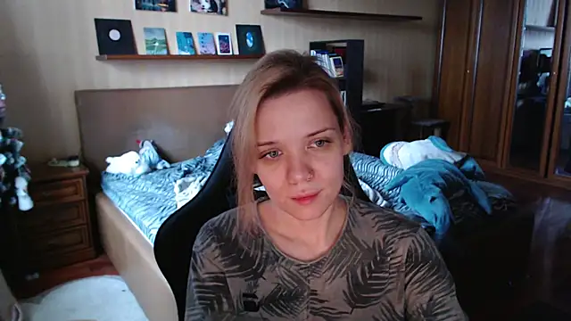 enchanting chloe online show from January 2026 09:35:01 AM