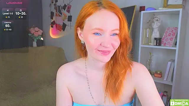 Snapshot of JoyceJones chatting on October 2025 07:14:02 PM JoyceJones online show from October 2025 07:14:02 PM