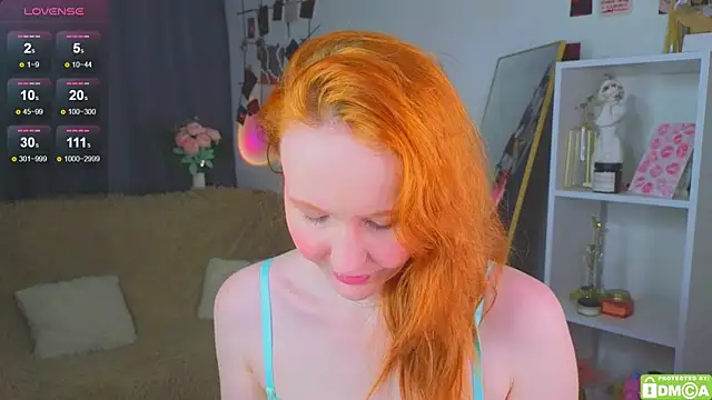 Snapshot of JoyceJones chatting on October 2025 07:14:01 PM JoyceJones online show from October 2025 07:14:01 PM