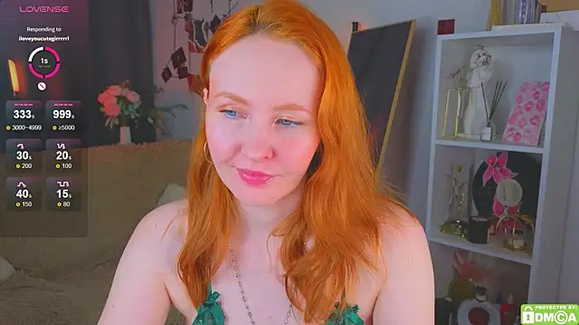 Snapshot of JoyceJones chatting on November 2025 08:13:02 PM JoyceJones online show from November 2025 08:13:02 PM