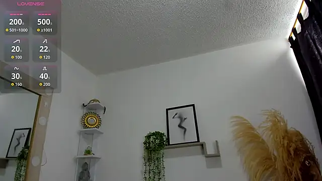 Snapshot of Samanta_Monroe chatting on September 2025 03:12:02 PM Samanta Monroe online show from September 2025 03:12:02 PM