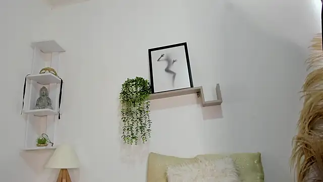 Snapshot of Samanta_Monroe chatting on October 2025 05:45:01 PM Samanta Monroe online show from October 2025 05:45:01 PM