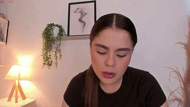 Snapshot of Samanta_Monroe chatting on November 2025 12:06:01 PM Samanta Monroe online show from November 2025 12:06:01 PM