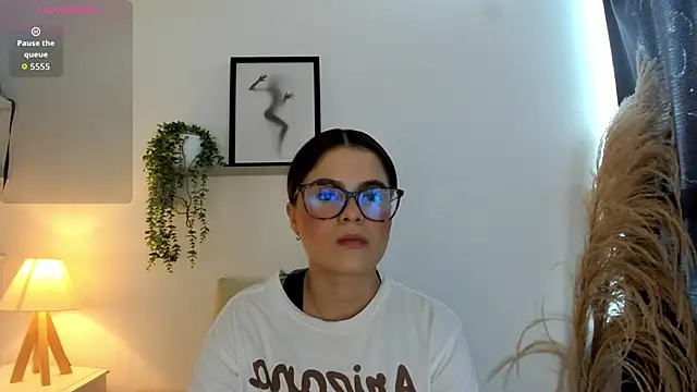 Snapshot of Samanta_Monroe chatting on November 2025 09:03:02 PM Samanta Monroe online show from November 2025 09:03:02 PM